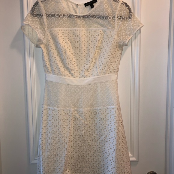 Banana Republic eyelet and lace dress - Picture 2 of 3